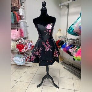 Size 15/16 Black & Pink Floral Prom Homecoming Formal Party Cocktail Dress NWT